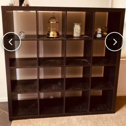 Square shelving display case