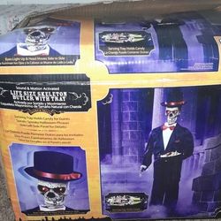 Life Sized Skeleton Butler With Tray