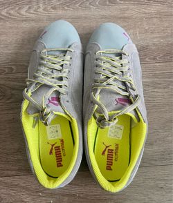 NEW! Women's Puma Sport Lifestyle Shoes Size 10