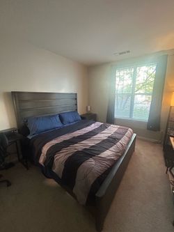 Raymour & Flanagan King Bedroom Set - Excellent Condition