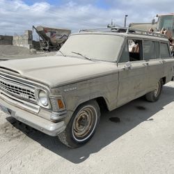 1972 Jeep Wagoner 