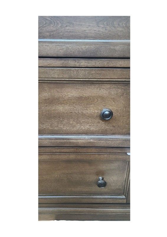 CHARLEIGH 8 DRAWER CHEST