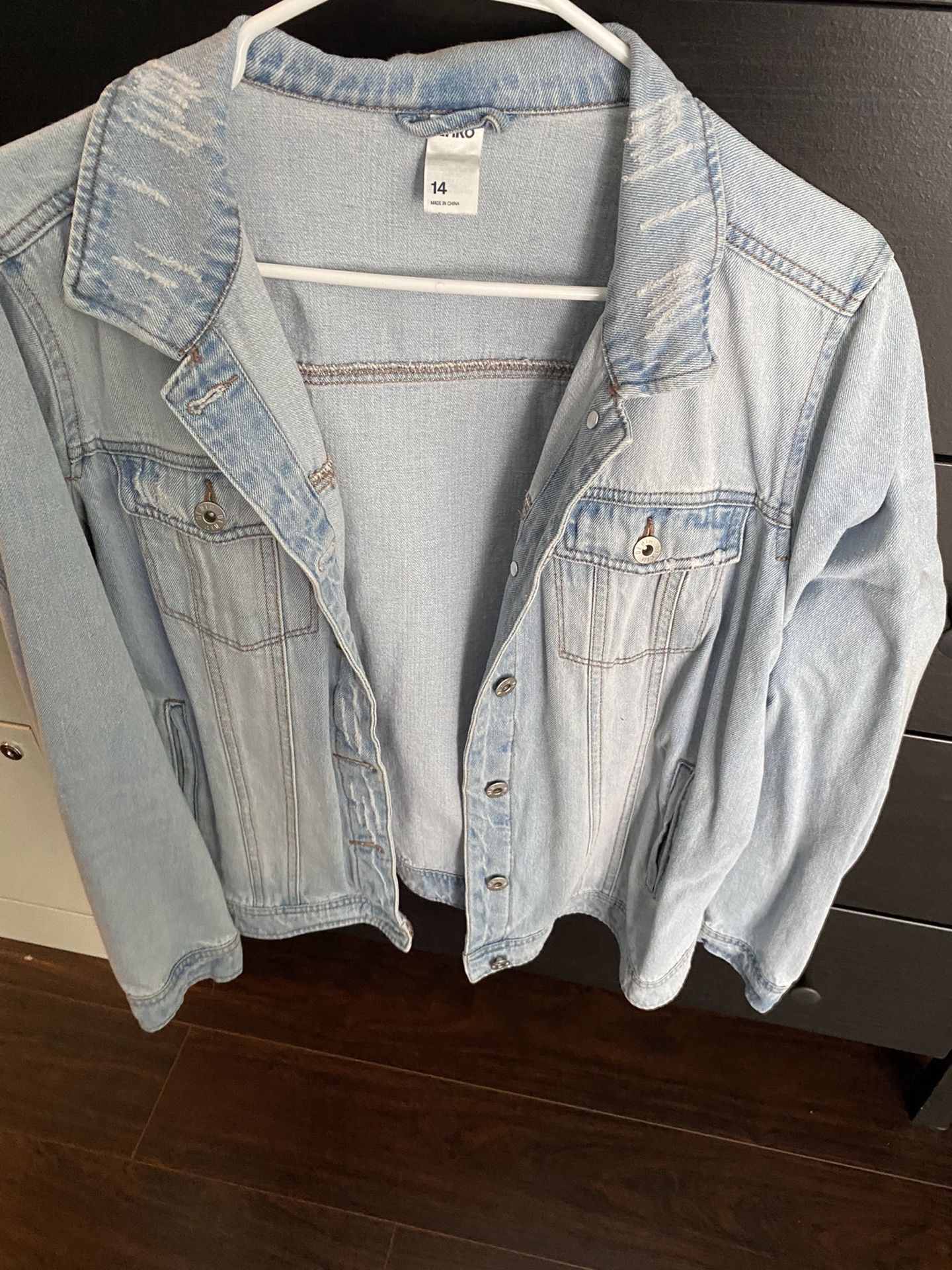 Woman’s Jean Jacket Size 14 Fits Like Xl Loose Fit