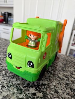 Fisher Price 2021 Little People Green Recycling Garbage Truck Sound Works