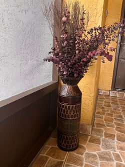 rustic earth-brown metal floor vase  DecMode