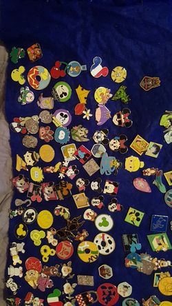 Disney pins