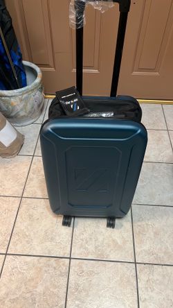 22 inches carry on Zip N Jet luggage