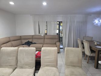 4Dining chairs