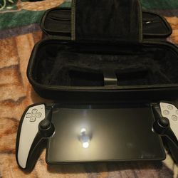 PlayStation 5 Portable White 