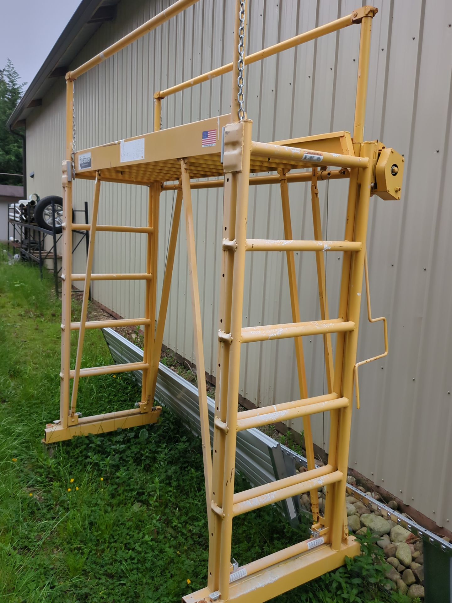 Tele tower telescope scaffolding