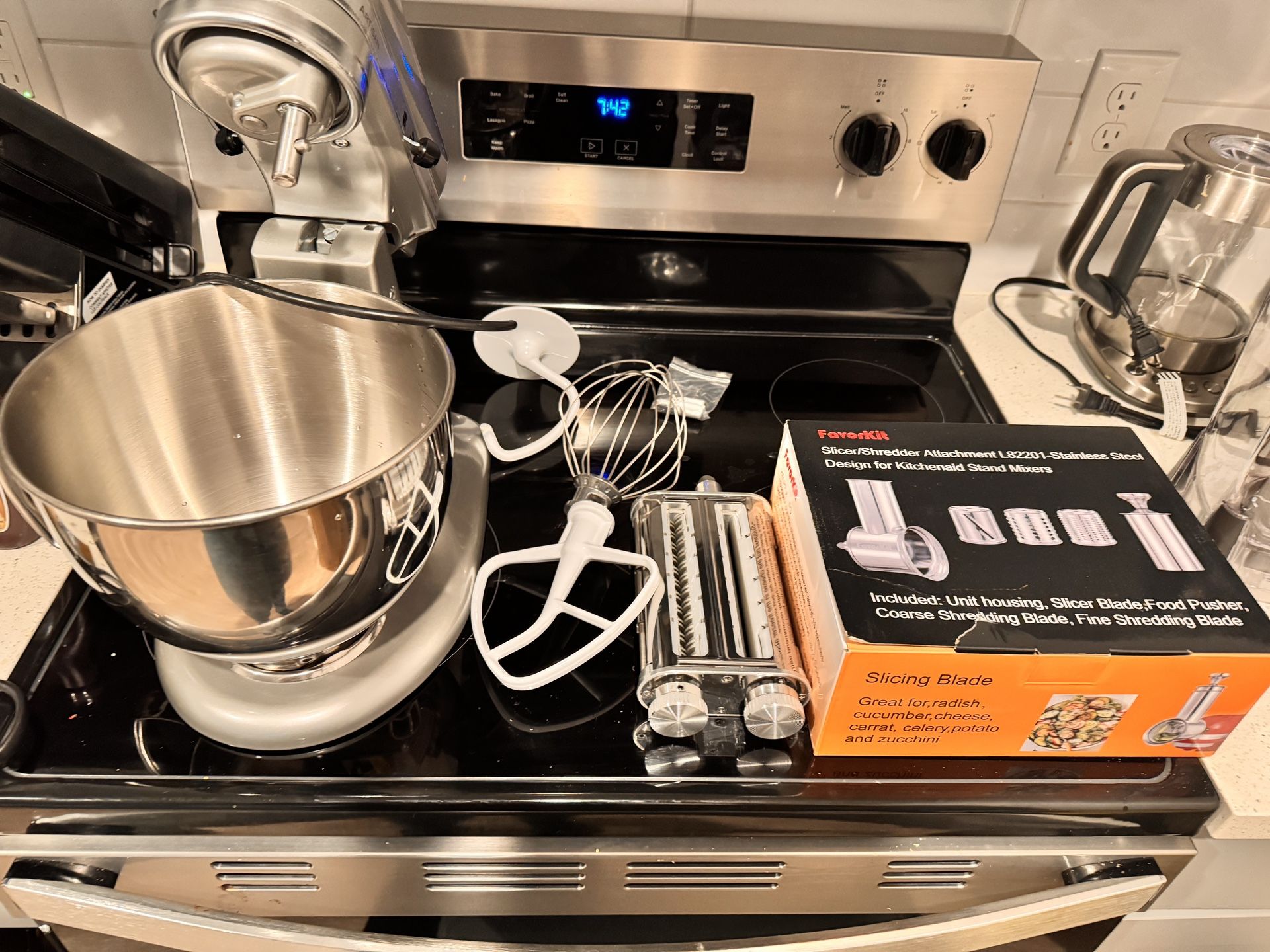 Stand Mixer With Attachments