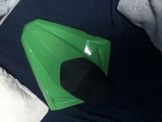 Brand new 2016 Kawasaki 300 back seat cover❗️