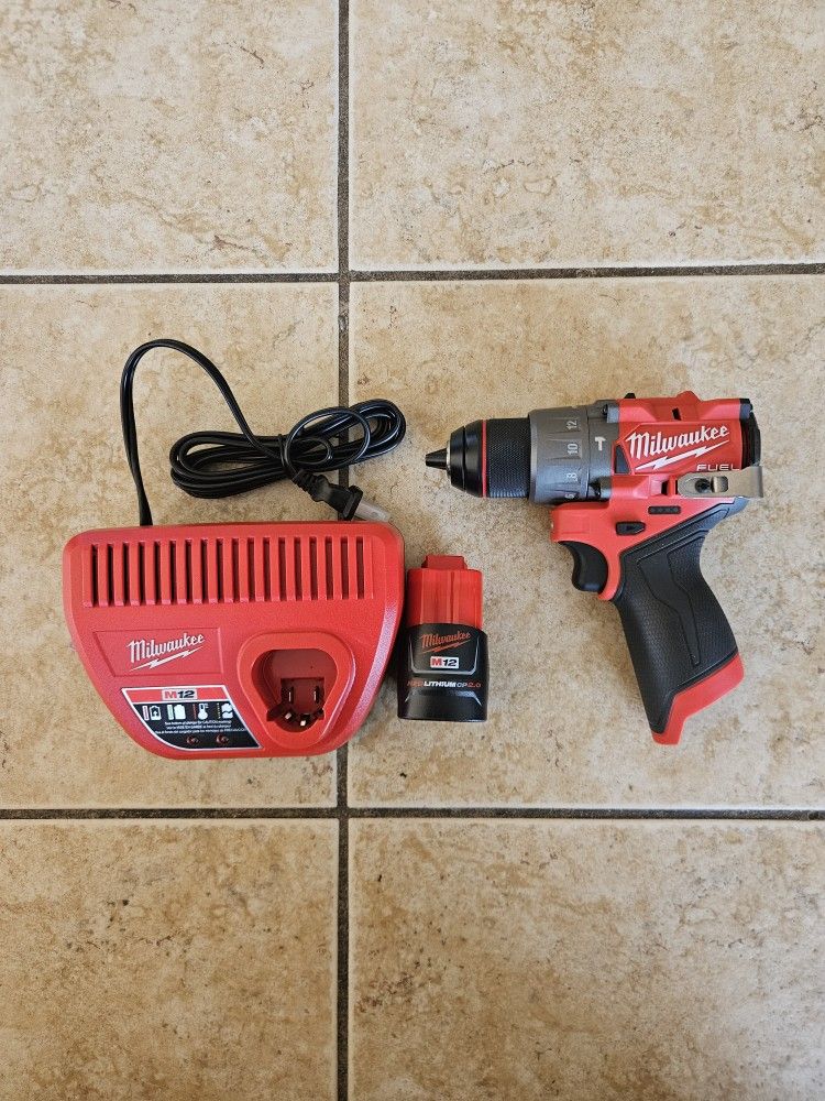 Milwaukee M12 Fuel Hammer Drill/Driver
