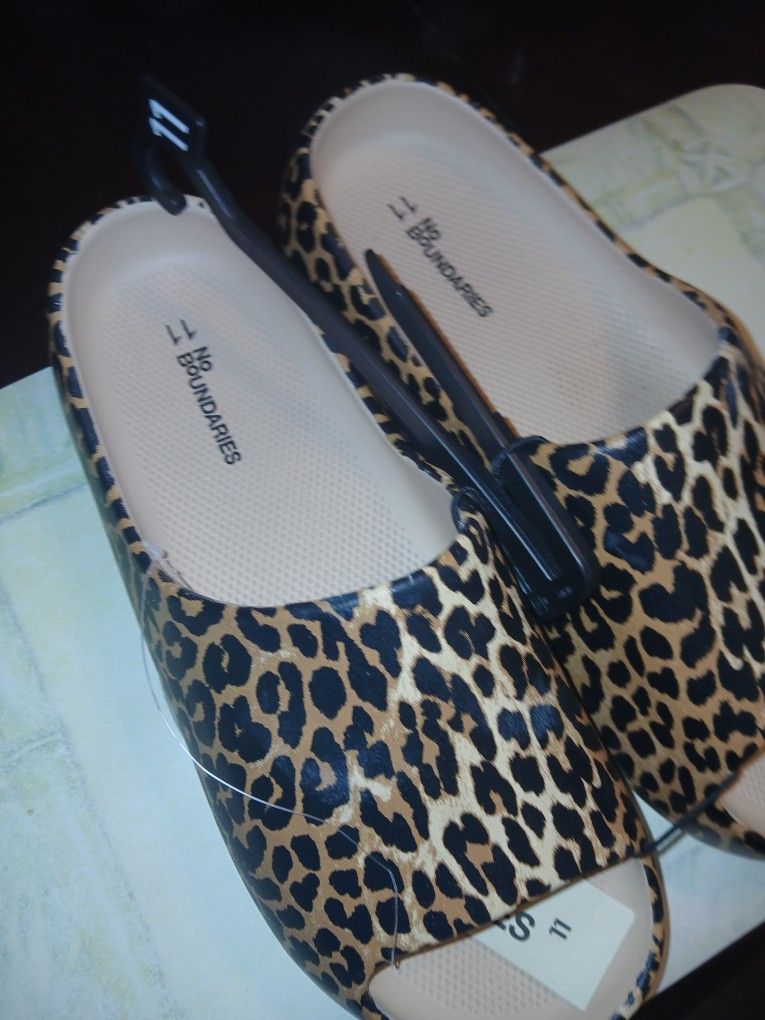 Sandal