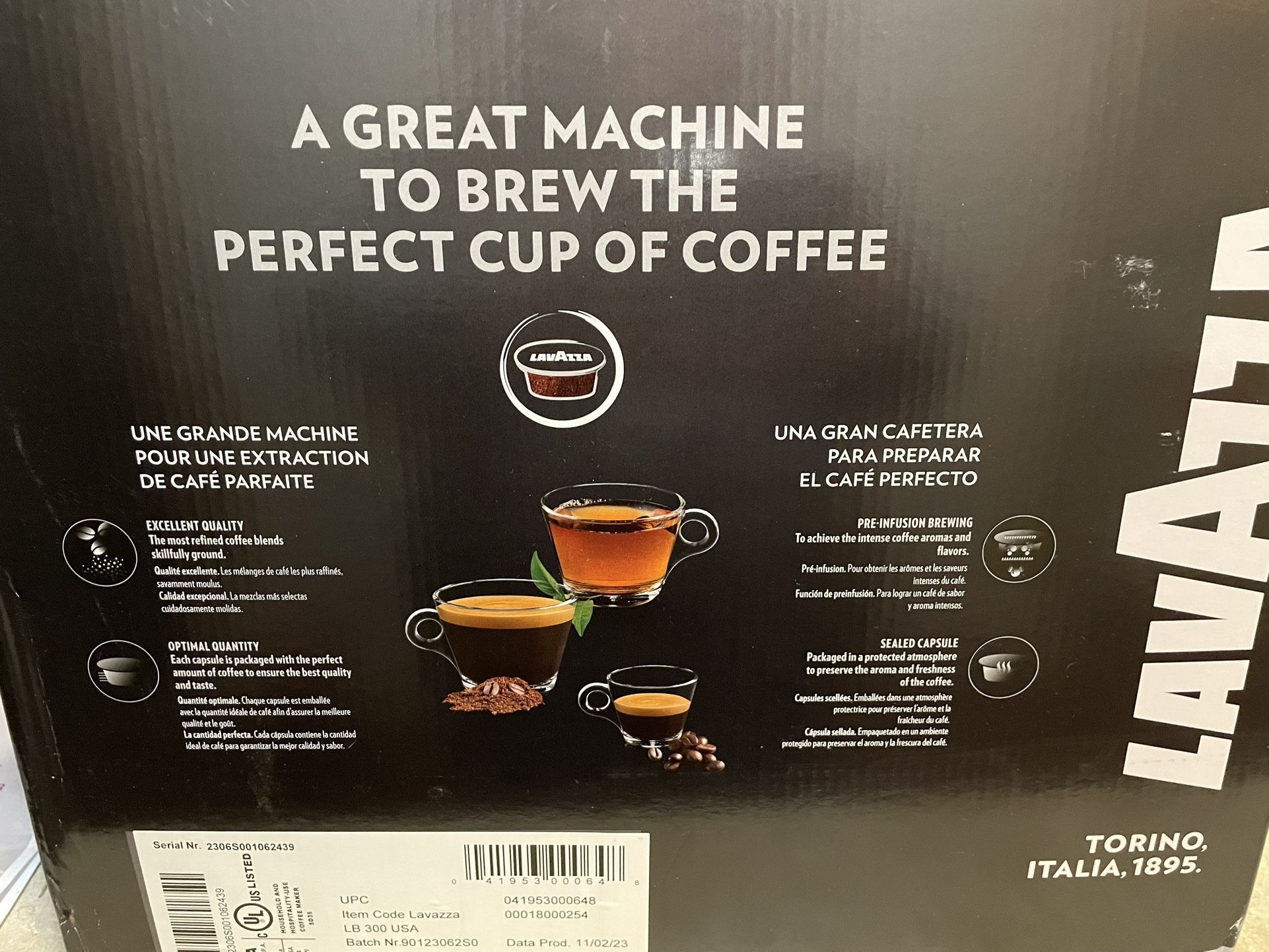 SALE - Lavazza Coffee Machine + 85 Pods