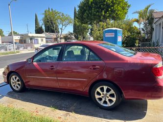 2005 Toyota Camry XLE