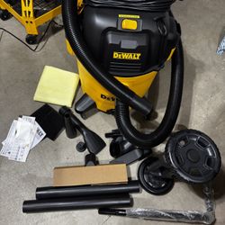 New DeWalt 16 Gallon Wet Dry Vac. Unused. 