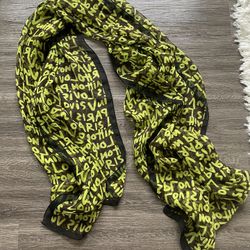 Louis Vuitton Scarf for Sale in Los Angeles, CA - OfferUp