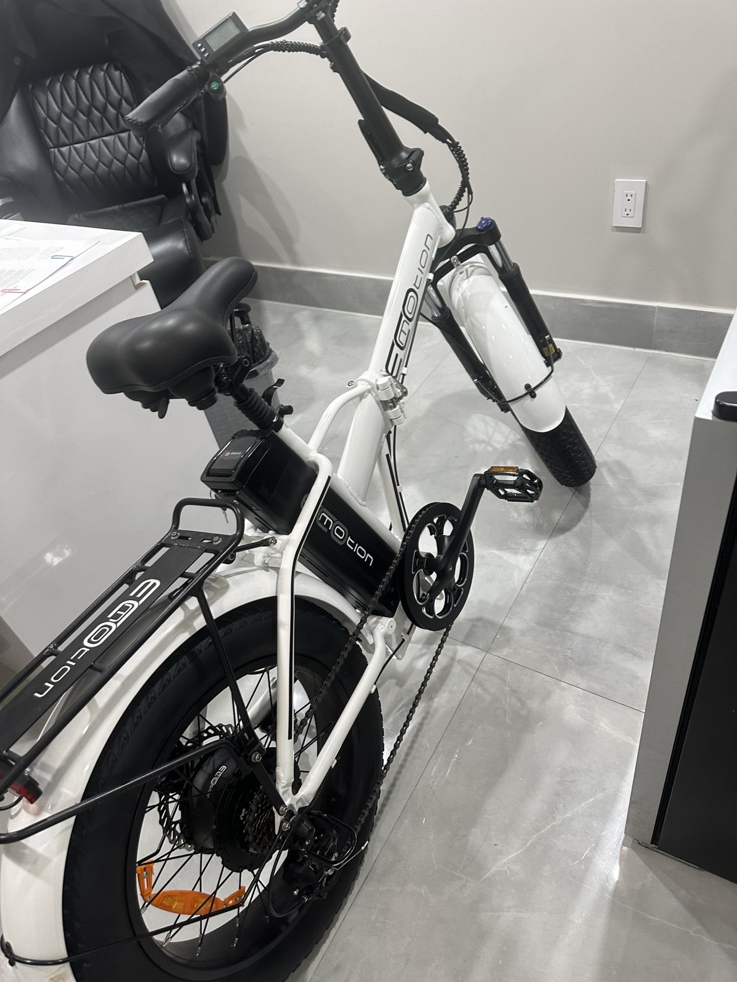 Electric Bike Emotion Core Pro Sports & Outdoors