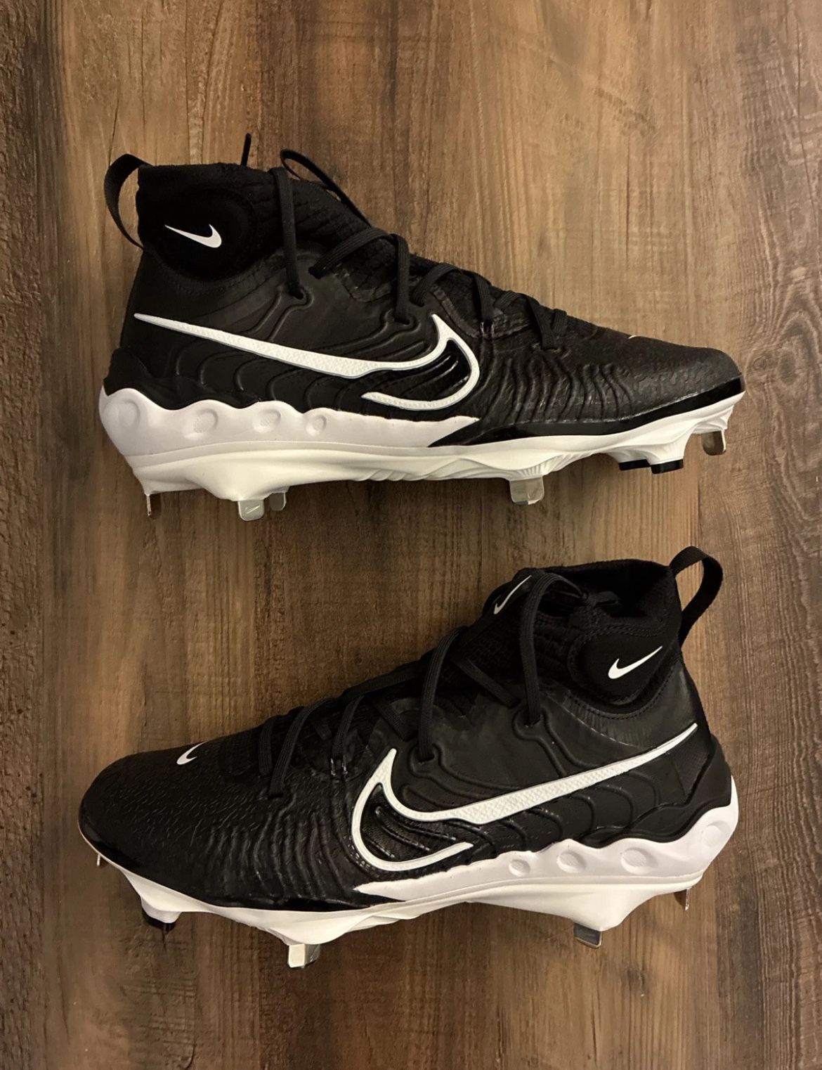 Alpha Huarache NXT Black White Baseball Cleats DJ6517-001 Nike Men Size 7/8.5/9 Brand new no box Zapatos de beisbol nuevos profesional Size 7/8.5/9
