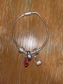 Marvel Avengers X Pandora Charms + Bracelet