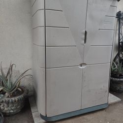 Rubbermaid Shed 