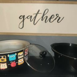 PIXAR Collection 7-Quart Slow Cooker
