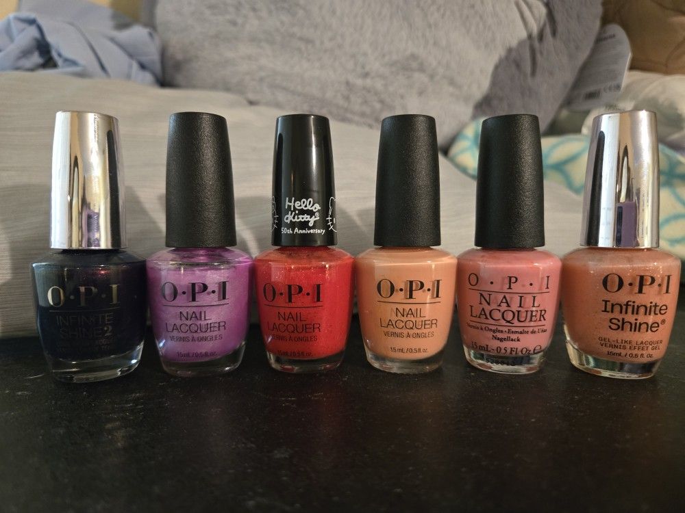 Lot Of 18 Bottles Of Nail Polish