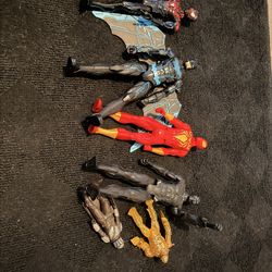 Super Hero Figurines 