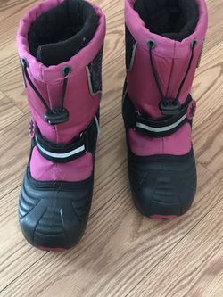 TOTES GIRLS SNOW BOOT PINK EXCELLENT CONDITION SZ 1