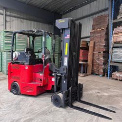 2015 Landoll Bendi 4000 lbs capacity forklift