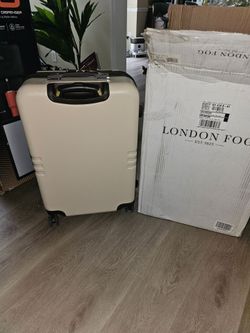 London fog suitcase  luggage  1 piece  25'