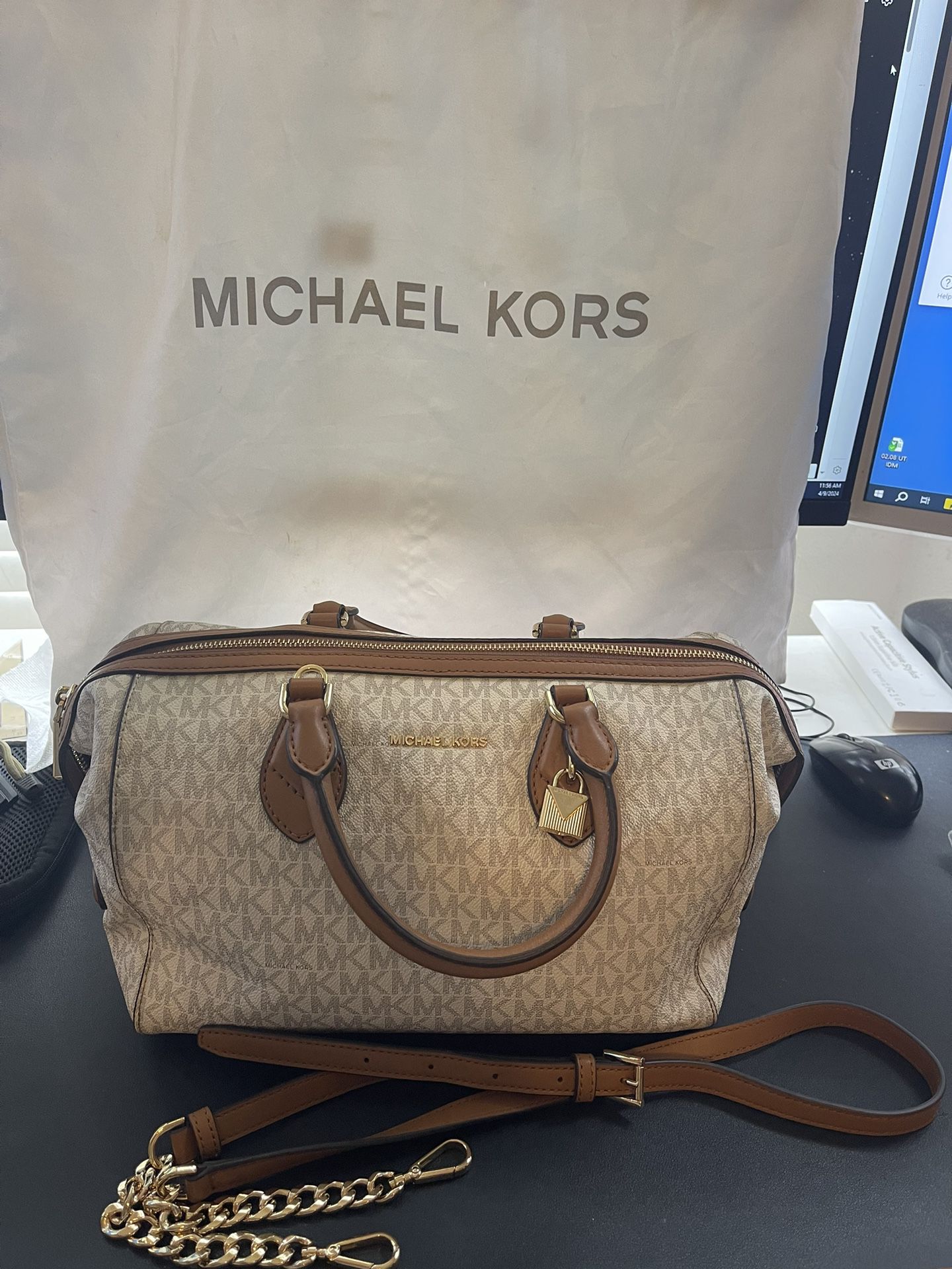 Michael Kors Hand Bag