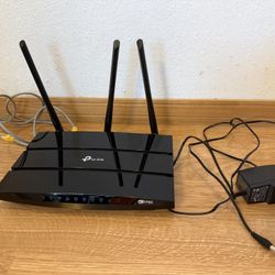 TP-Link AC1750 WiFi Router