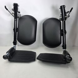 WHEELCHAIR ADJUSTABLE FOOTRESTS. 
