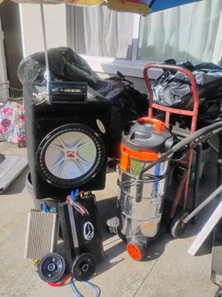 Car stereo, amplifier, speakers and vacuum