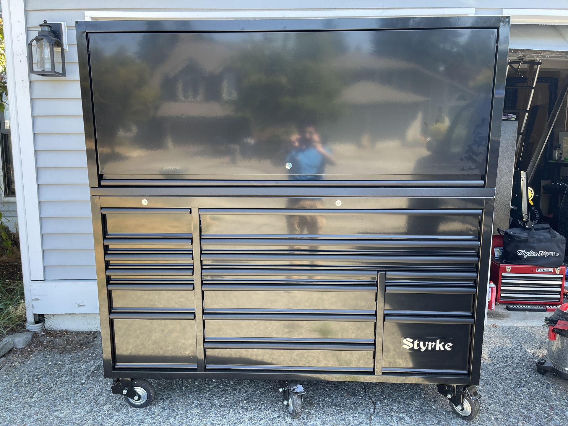 72” Stryke Toolbox And Hutch