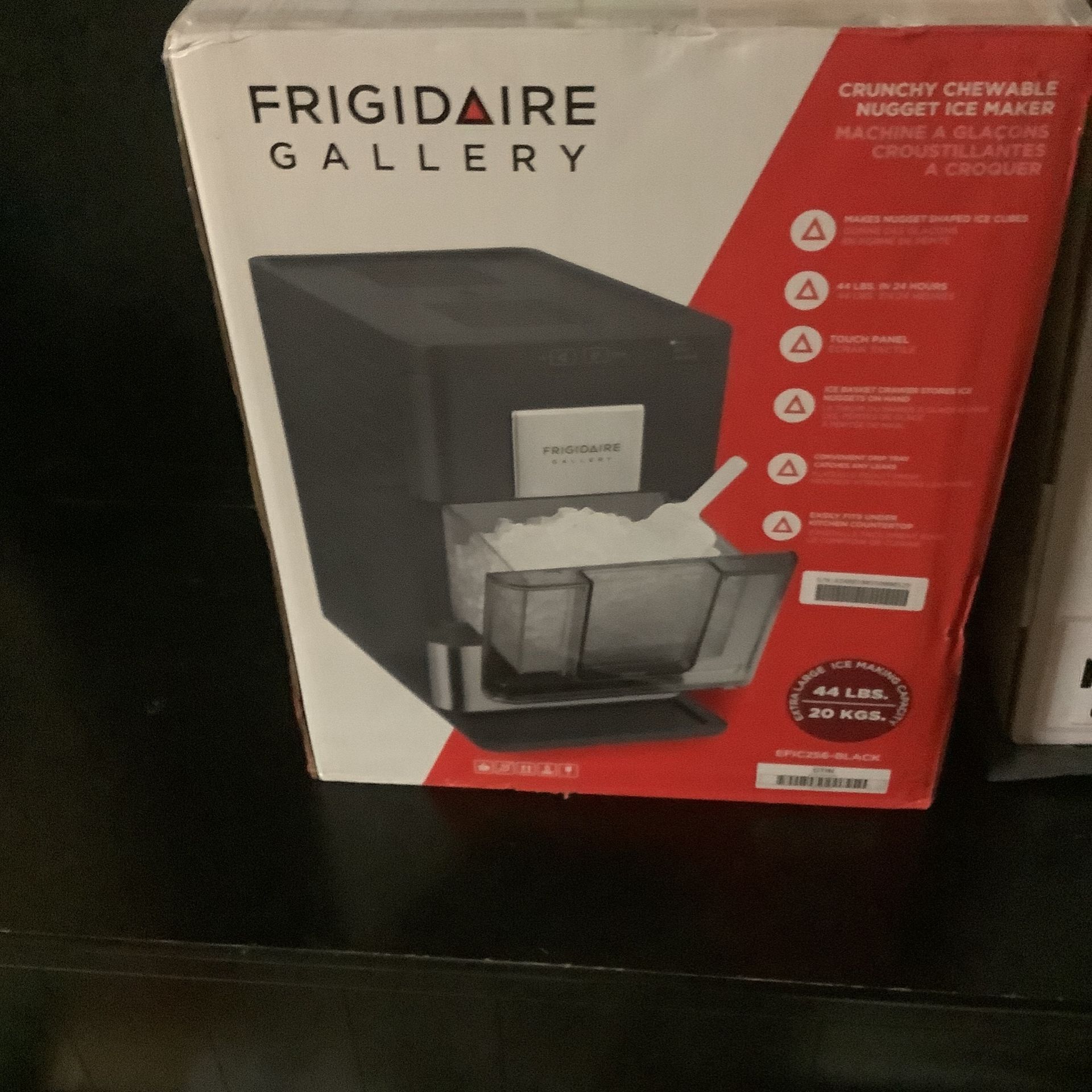 FRIGIDAIRE GALLERY ICE MACHINE !!! for Sale in Riverside, CA OfferUp
