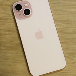 iPhone 15 100% Fully Unlocked 