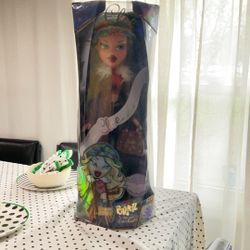 BRATZ MGA DOLL CLOE 24 inch EXCLUSIVE COLLECTOR’S EDITION LIMITED EDITION NEW