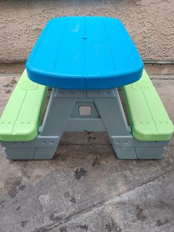 Step2 Kids Plastic Picnic Table