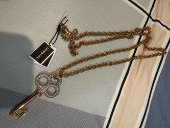 Juicy Couture key necklace