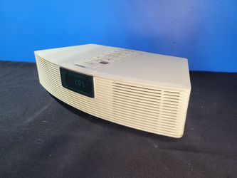 Vintage Bose Wave Clock AM / FM Radio AWR1-1W