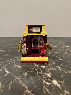 Lebron James Locker Room C3 Construction Set