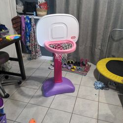 Little Tikes Basketball Hoop