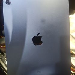 iPad 10th gen.