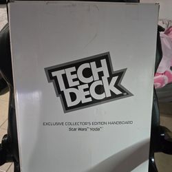 Tech Deck Exclusive Collectors 10.5 Inch Hand Board Santa Cruz Star Wars Yeda