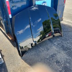 Cadillac Xt4 Hood
