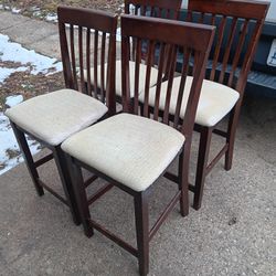 Set Of 4 Barstools 