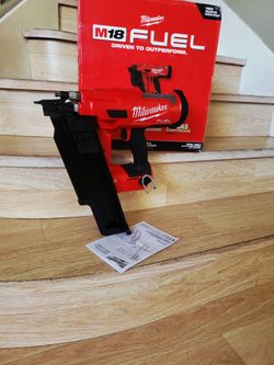 Milwaukee M18 FUEL 3-1/2 in. 18-Volt 21-Degree Lithium-Ion Brushless Cordless Framing Nailer (Tool-Only)
